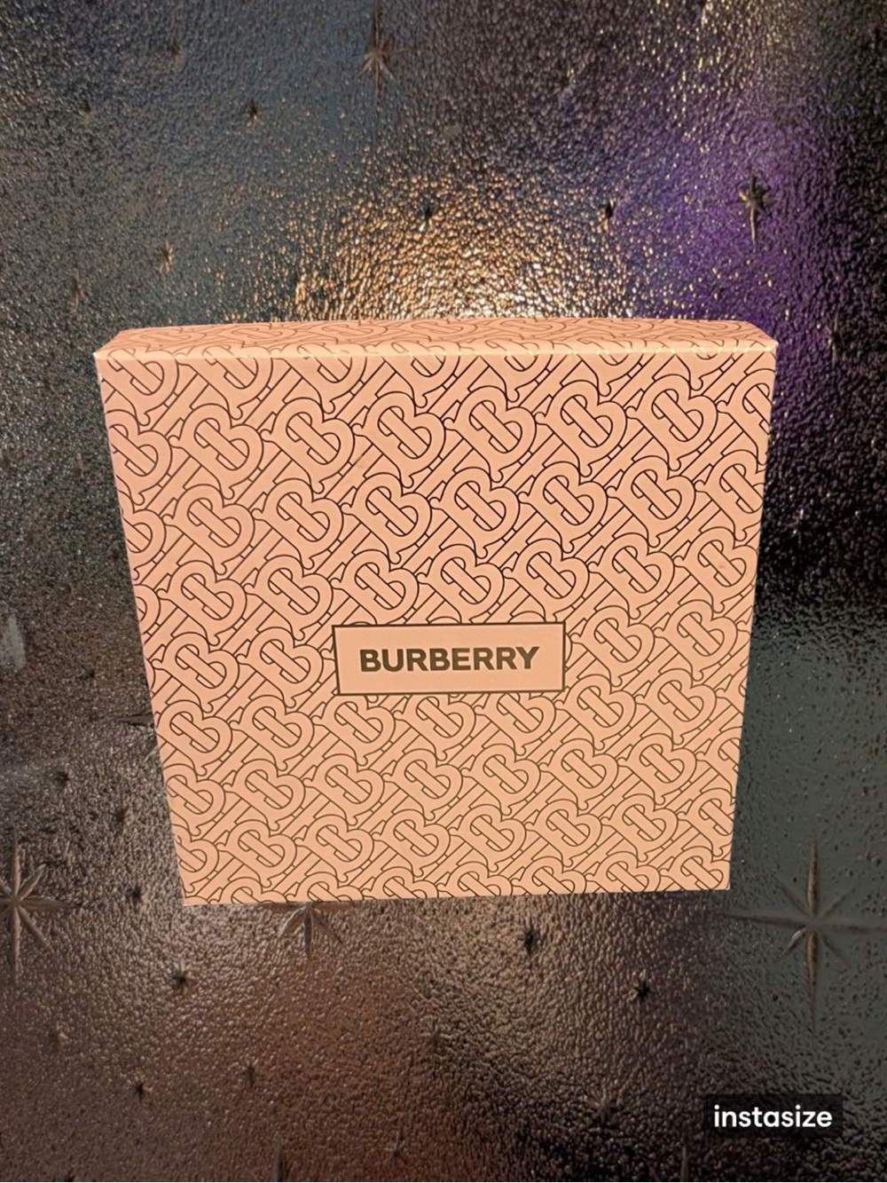 Burberry Monogram Gift Box with Logo Gold Perfect Condition